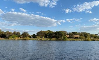 Big 5 Toro Lodge