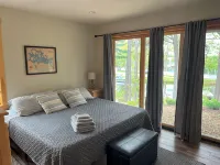 Charming Cottage - Lake Winniepesaukee Water Access, Boat Slip, Dogs Welcome! - 4-Star
