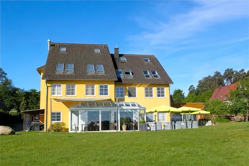 Hotel am Müritz-Nationalpark - Parking