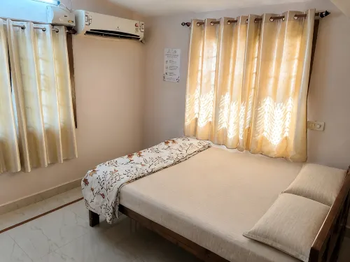 Kaveri Home Stay | Elegant Stay in Honavar - โฮมสเตย์