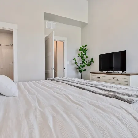 Stylish 2 bedroom townhome
