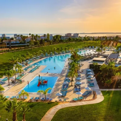 RR Alvor Baía Resort Hotels near Chill Out Bar