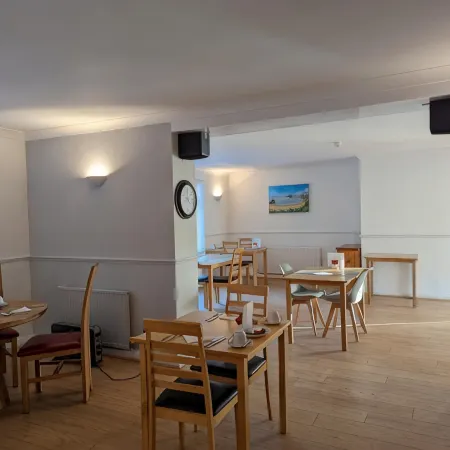 Cottage Court Hotel