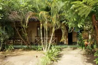 DUYUNG ROOMS & RESTO GERUPUK - Bintang 3