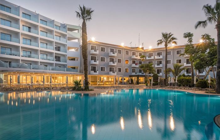 Narcissos Waterpark Resort