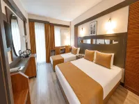 Lycus River Thermal Hotel - Pools