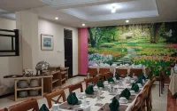 Nikita Hotel - petit déjeuner