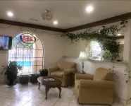 Majestic Inn - Motels