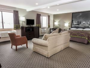 Super 8 by Wyndham Mundelein/Libertyville Area