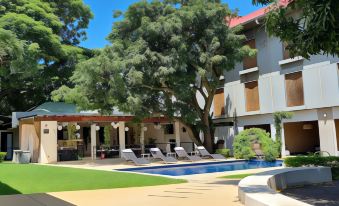 Hotel Mango Airport - Housity