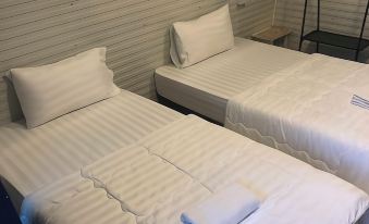 Inboxhome Resort - Housity