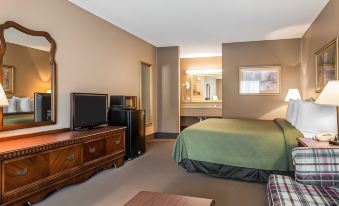 Quality Inn & Suites Mount Chalet