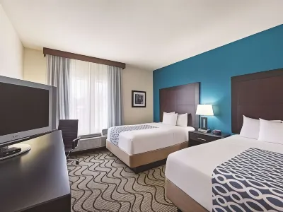 La Quinta Inn & Suites by Wyndham Central Point - Medford Hotel di Eagle Point