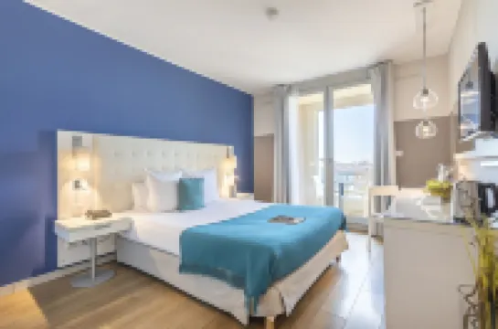 Zenitude Hôtel Résidences Marseille Saint-Charles Hotels near Basilica of Notre-Dame-of-la-Garde at Marseille