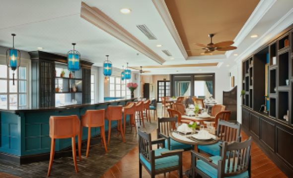 Manoir des Arts Hotel