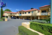Tuscany Gardens Motor Lodge - 3 tähden