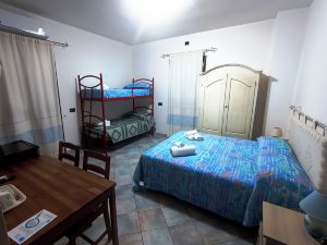 Wanderful Sardinia - Room for Rent