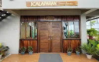 Kalaparan Farm House by HiveRooms Hotels near Bagtik Peak