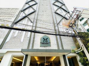 曼谷格雷斯酒店的Grace at Five