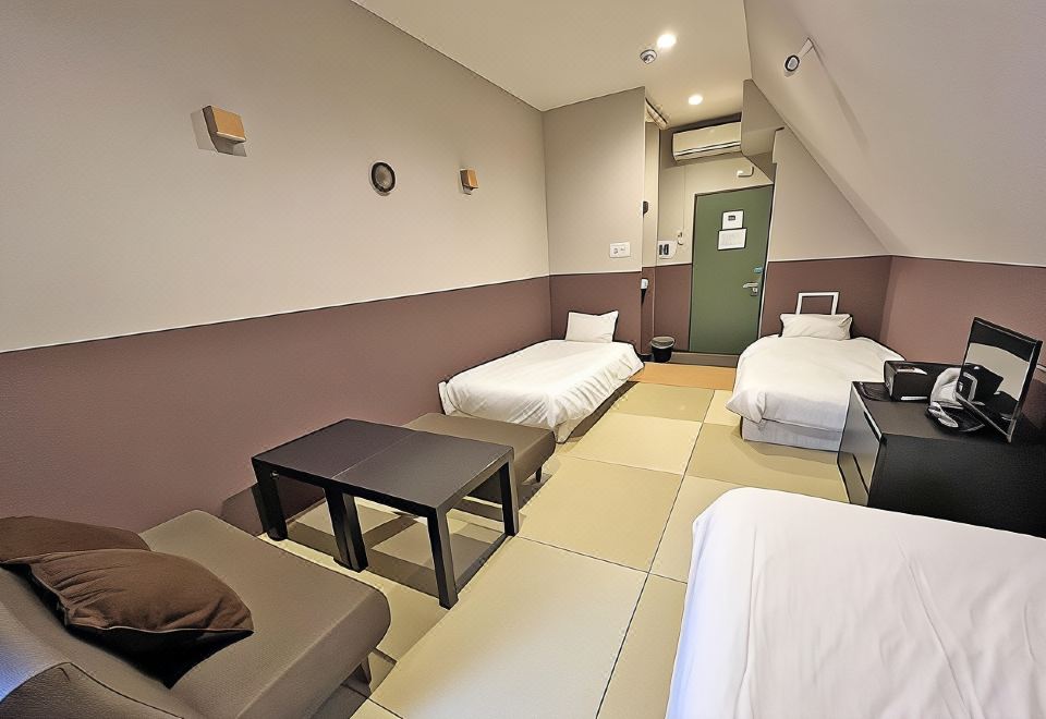 Terrace House Tanimachi