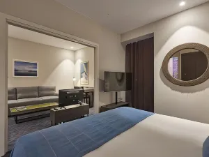M Suite Hotel
