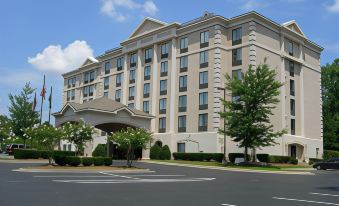 Holiday Inn & Suites Raleigh-Cary (I-40 @Walnut ST)