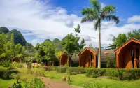 Doan Gia Resort Phong Nha Hotels in Sơn Trạch