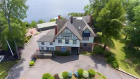 Depe Dene Lakeside Resort Hotels in Lake George