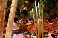 Hex Wildlife Hotel at Yorkshire Wildlife Park