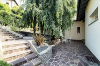 Martina Hotels in Albese Con Cassano