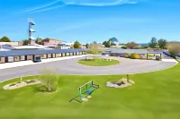 Bega Village Motor Inn Hotels in Tathra