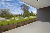 Cooroy Luxury Motel Apartments Hotels in Doonan