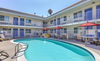 Motel 6 Pleasanton, CA 썸네일
