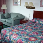 Harbor Inn