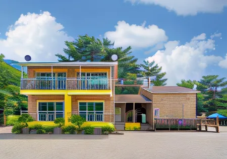 Baekdam Gyegok Pension Отели рядом с достопримечательностью «Baekdamsa»