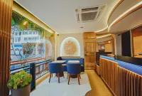 UMET Seaview Hotel with Free Roundtrip Airport Pick up and Drop Off Hotels in Emboodhu Finolhu