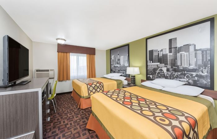 Super 8 by Wyndham Moberly MO