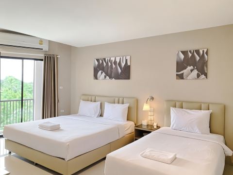 The Coconut Hotel Hotels in Lampang