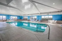 Quality Suites Hotels in Morristown