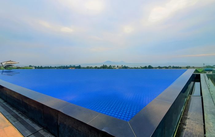 Aria Resort & Spa