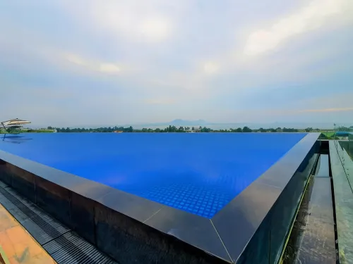 Aria Resort & Spa