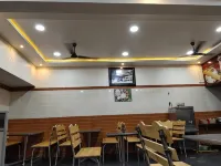 Shri Vasant Lodge 다르와드 호텔