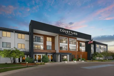 Courtyard Dallas Lewisville Hotels in Lewisville
