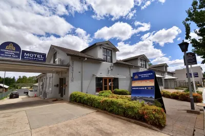 Townhouse Motel Cowra Hotels near Canola Farms