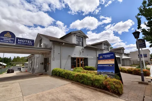 Townhouse Motel Cowra Hotels in Cowra
