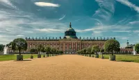 Holiday Inn - the niu, Amity Potsdam Hotel dekat Sanssouci Park