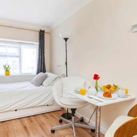TH Serviced Apartment London