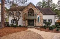 Stunning Golf Views on Pinehurst National No. 9. A Luxurious Retreat Awaits.