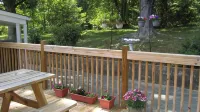2 miles from NB State Park, James River,  hiking trails and trout fishing!