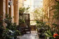 Petite Auberge